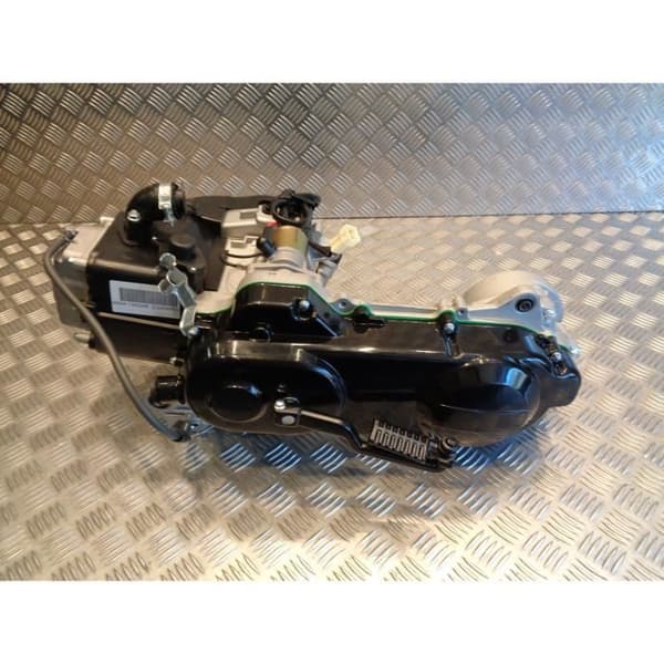komplett motor kinesisk skoter 50 gy6 4 takt 139 qmb 12 tum kort transmissionsaxel