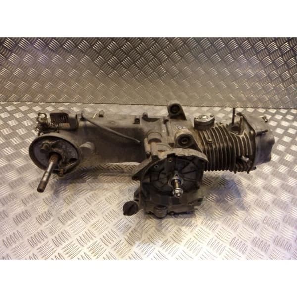 kinesisk skotermotor 125 gy6 152qmi 4 takt hy152qmi- USED