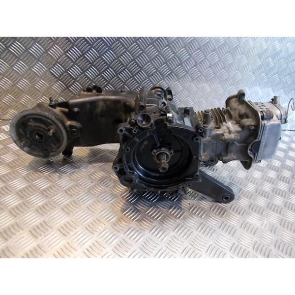 motor f418 skoter suzuki 125 år- USED