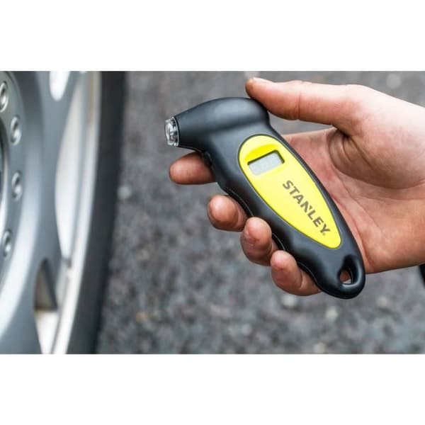 STANLEY - Digital däcktrycksmätare - STHT80874-0 - Noggrannhet +/- 0,5 PSI