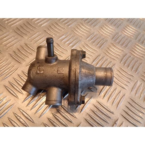 hölje för motorcykeltermostat suzuki 650 sv 2003 - 2009- USED