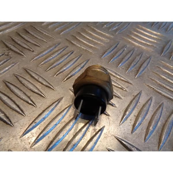 vattentemperatursensor kylarfläkt skoter peugeot 125 satelis j2aaba j2aaaa- USED