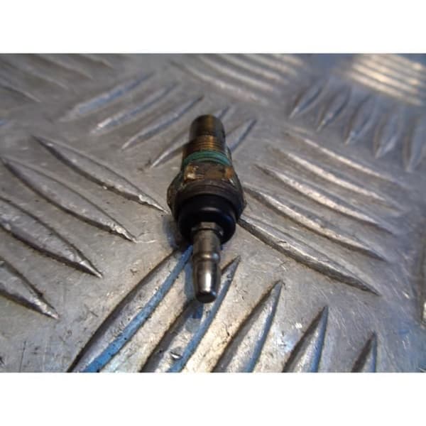 motorcykel vattentemperaturgivare yamaha 850 tdm 3vd- USED