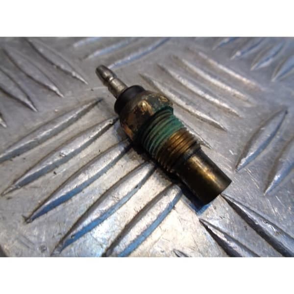 motorcykel vattentemperaturgivare yamaha 850 tdm 3vd- USED