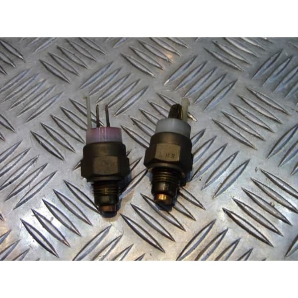 2 x vattentemperaturgivare skoter yamaha yp 250 majesty 4uc- USED