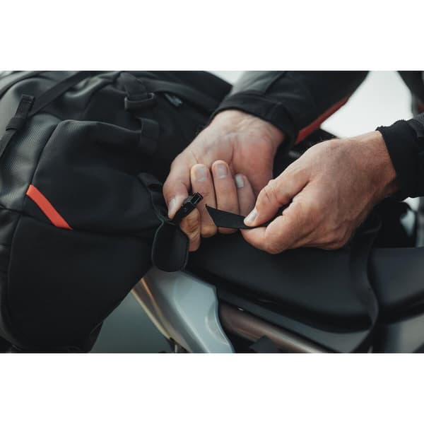Sw-motech Satulalaukku Nylon Pro Cargobag 1680d 50 L Musta 50 x 70 x 33 cm