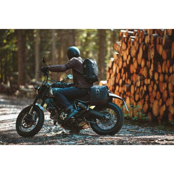 Sw-motech Satulalaukkua Voidaan Käyttää Myös Reppuna Legend Gear Lr1 17.5 L Musta 30 x 17 x 40 cm