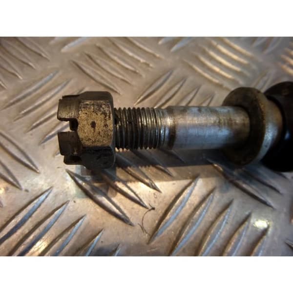 bakhjulsaxel motorcykel yamaha 80 dtlc 53w- USED