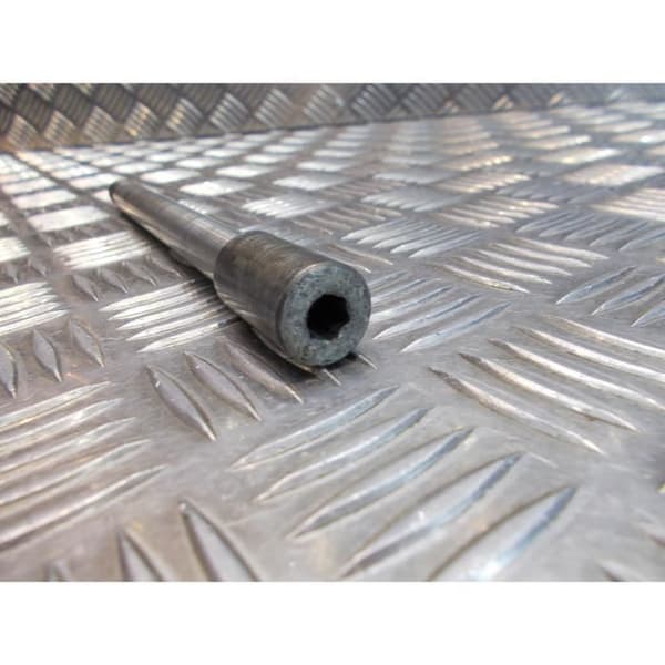 framhjulsaxel skoter aprilia 125 scarabeo zd4pca- USED