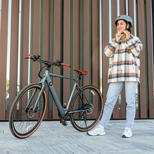 Cecotec Urban helmet for e-bikes and electric scooters, S-M size (54-58 cm), grey colour. Approved for maximum safety.