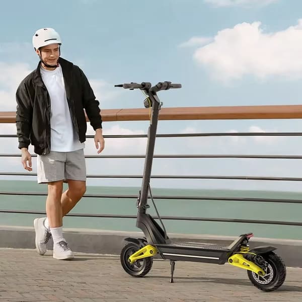 1800W-48V-20Ah hopfällbar elektrisk skoter med LCD display, 10" däck, 55-60 km/h hopfällbar elsparkcykel, elskoter
