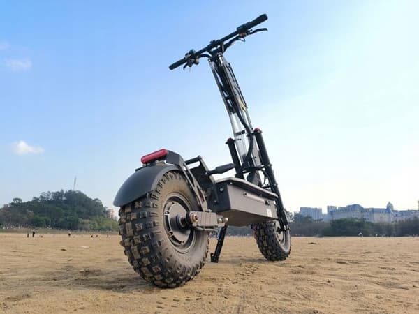 Elskoter VREDM T116 Plus 8000W 80KM/H 40Ah 60V Li-ion batteri, max 200kg nyttolast, Med säte