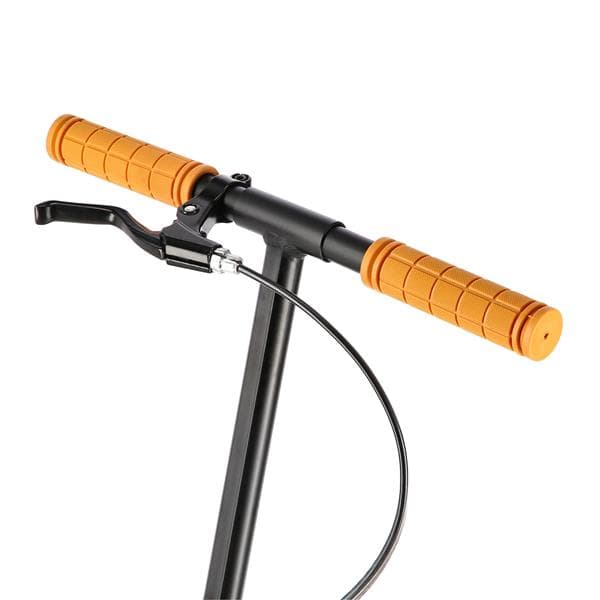 HM0107 VIT-ORANGE SCOOTER NILS EXTREME