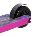 Miniatyrbild 9 av 10: HS021 LEAVES TRICK SCOOTER NILS EXTREME