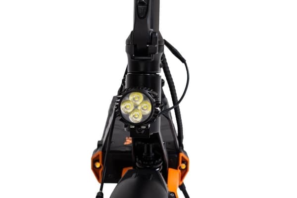 KUKIRIN G2 PRO - Kokoontaitettava sähköskootteri - 9" pyörät - 600W moottori - 48v 15Ah akku - 55KM kantama - musta