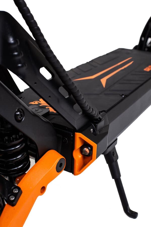 KUKIRIN G2 PRO - Kokoontaitettava sähköskootteri - 9" pyörät - 600W moottori - 48v 15Ah akku - 55KM kantama - musta