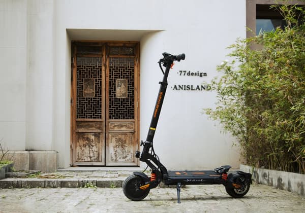 Trottinett Electric KUKIRIN G2 Master, moottori 2*1000W akku 52V 20.8Ah 70km Max kantama