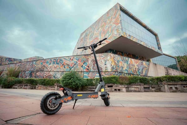 Kukirin G2 elektrisk scooter |48V / 15Ah 800W motor |45 km / t|Maks. rækkevidde 55 km|Skivebremser for og bag+Power-Off bremser|10" slangeløse dæk