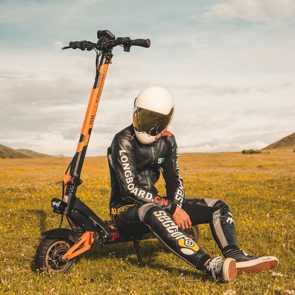 KuKirin G3 Pro Off-Road Elektrisk Scooter med 1200W*2 Motorer, 23.2Ah Batteri, 80km Topp Räckvidd