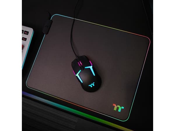 Thermaltake GMP-LVT-RGBHMS-01, Musta, Yksivärinen, USB-virta, Punainen/Vihreä/Sininen, Liukumaton pohja, Pelihiirimatto