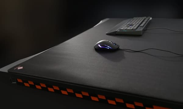 DMP440 XXL DESKMAT, 1200x600x4mm, stitched edges, black