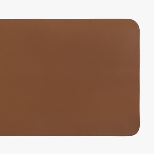 Alterzone Pad desktop hållbar vegansk läderyta, konjaksbruna