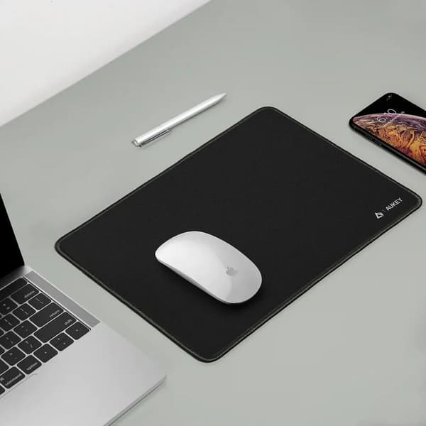 Luistamaton matto Aukey KM-P1 Musta