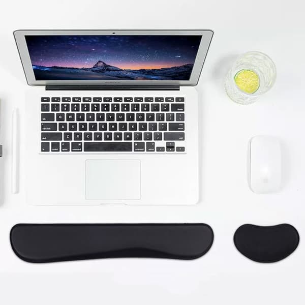 INF Ergonomisk musemåtte med håndledsstøtte 0