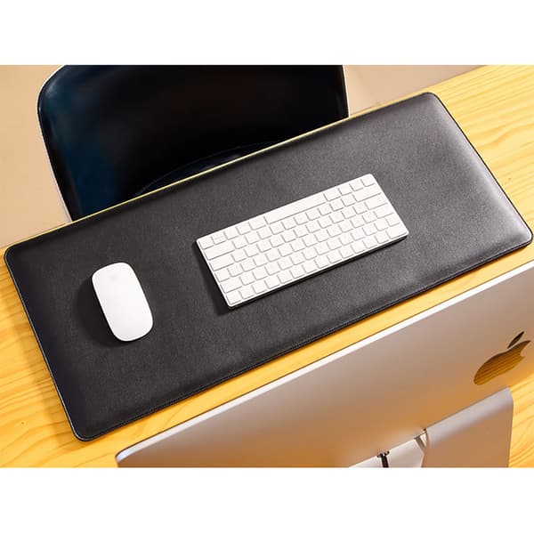 Blødt skrivebordsunderlag i PVC-læder og memory foam 70x30 cm - Svart