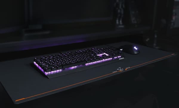 GIGABYTE AMP900 Gamingmusmatta Svart, Orange