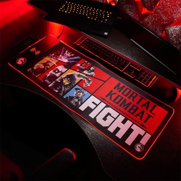 Numskull - Mortal Kombat - XXL Spelmusmatta och trådlös laddare