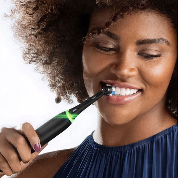Oral-b Elektrisk Tandbørste Med Etui Io Series 4 Søvfarvet