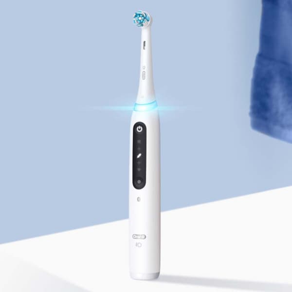 Oral B Sähköinen Hammasharja Series 5 Io Kirkas