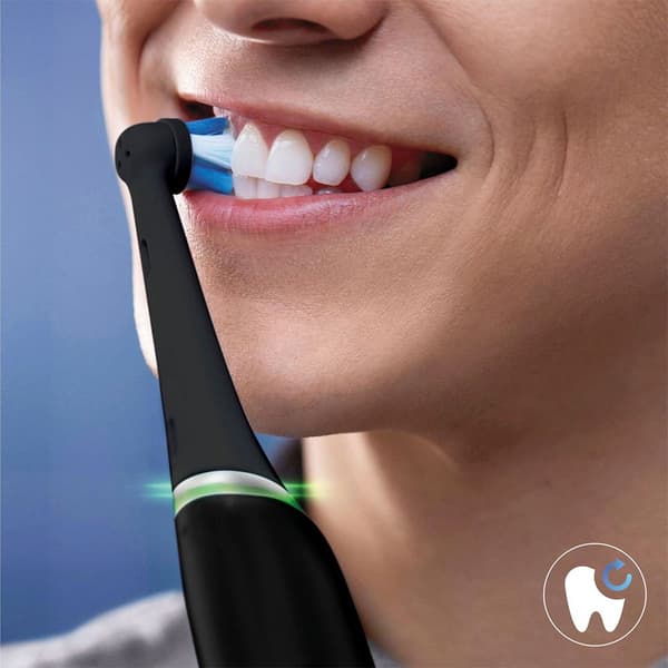 Oral-b Elektrisk Tandborste Med Fodral Io Series 7n Ja S22 Silver
