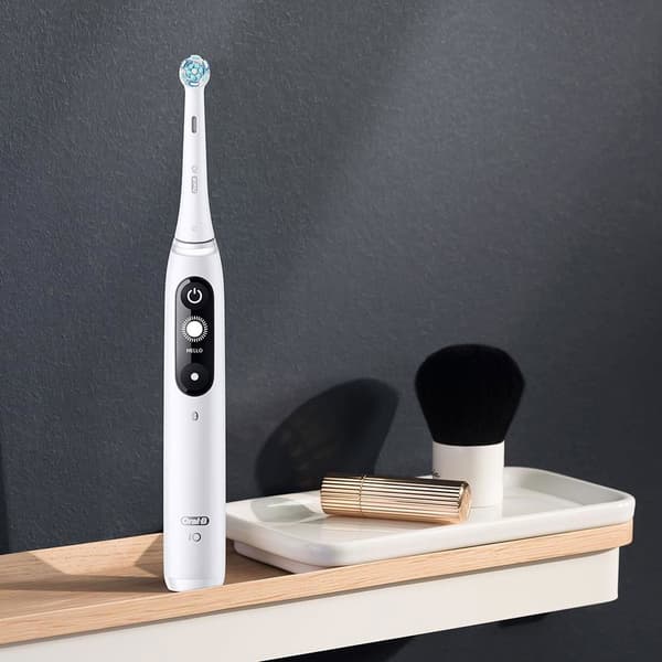 Oral-b Oral-b Io Sähköhammasharja