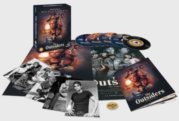 Outsiders - The Complete Novel - Collectors Edition (4K Ultra HD + Blu-ray) (Import)