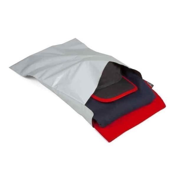 Parti med 100 ogenomskinliga plastkuvert 350x450 mm, fraktpåsar 35x45 cm 60 mikron