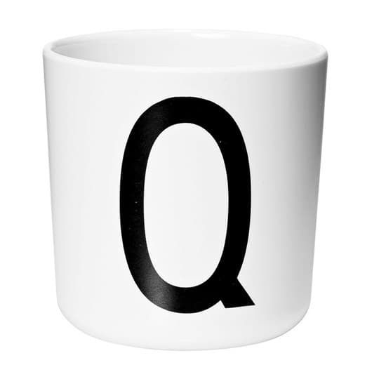 Bogstavkrus i melamin, Q - Design Letters