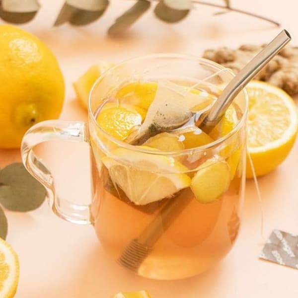 Blommig porslinstekanna 250 ml + Ekologisk ingefära och citron örtte