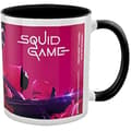 Miniatyrbild 2 av 2: Mugg Squid Game - PYRAMID INTERNATIONAL - Bägare med färgad insida - Keramik - Nutida