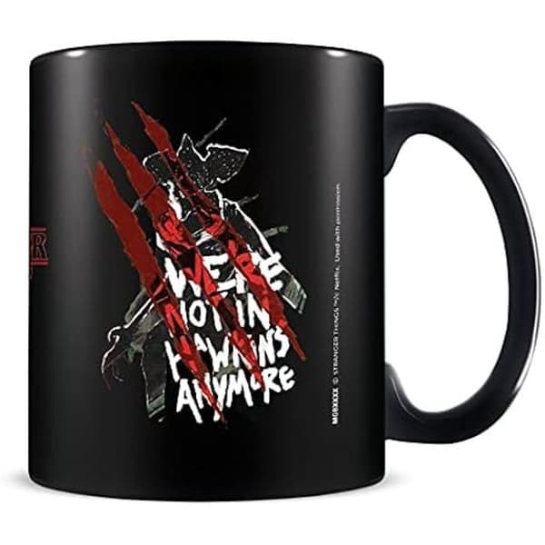 Porte goûter 3D Stark - PYRAMID INTERNATIONAL - Stranger Things 4 - Flerfärgad - 11 oz/315 ml - Barn