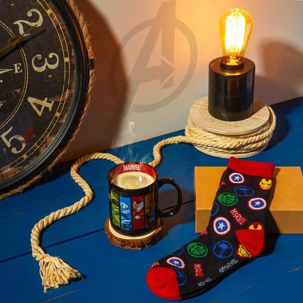 Mugg - kopp - mazagran Marvel Mugg Avengers presentmugg för män och strumpor