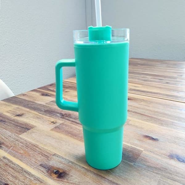 Mugg Termisk 1100ml med Sugrör och Handtag – Vattentät och Tvättbar - Färg Grön