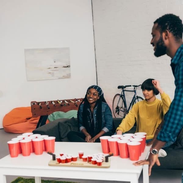 Mini Beer Pong - RELAXDAYS - Med röda koppar - Kompakt dryckesspel