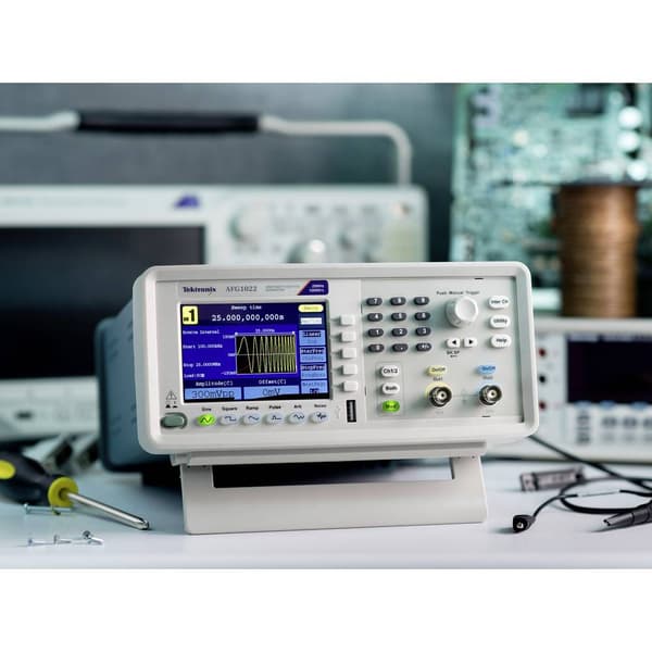Tektronix AFG1062 Funktionsgenerator nätdriven 0.000001 Hz - 60 MHz 2 kanaler Sinus, Fyrkant (value.1376410), Puls, Arb