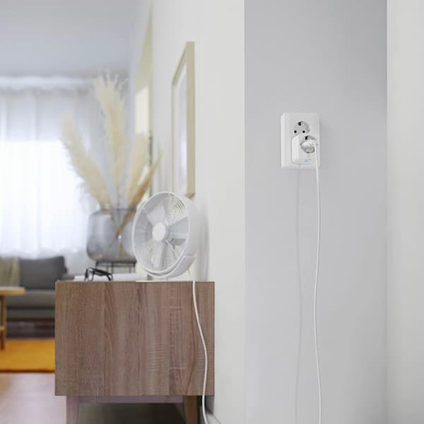 WiZ Smart WiFi stikkontakt