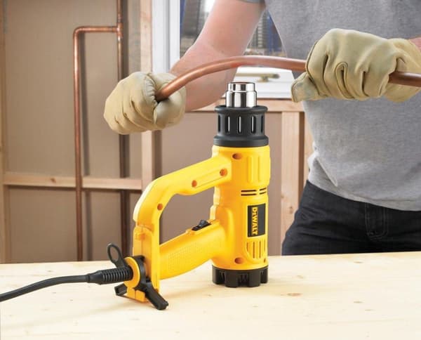 DeWalt D26411-QS kuumailmapistooli 1800 wattia