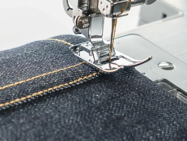 Singer Heavy Duty 6335M Denim (HD6335M)
