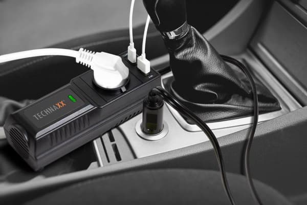 Technaxx TE21 Car 12V spændingsomformer med 2 USB porte og 1 x 230V stik max. 200W