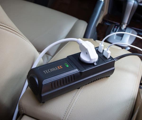 Technaxx TE21 Car 12V spændingsomformer med 2 USB porte og 1 x 230V stik max. 200W